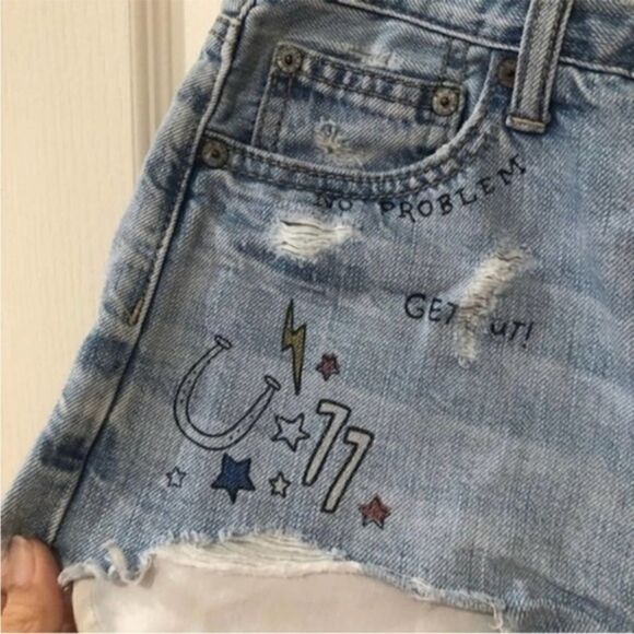 American‎ Eagle button fly shorts - Picture 4 of 10